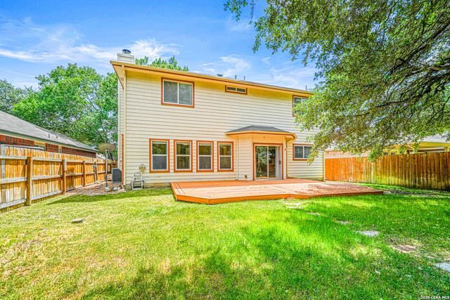 15414 PRESTON PASS DR, San Antonio, TX 78247