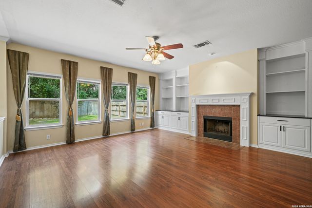 15414 PRESTON PASS DR, San Antonio, TX 78247