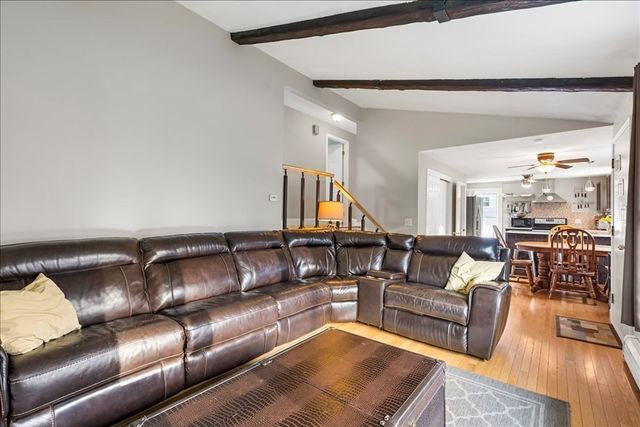 44 Vinedale Rd, Brockton, MA 02301