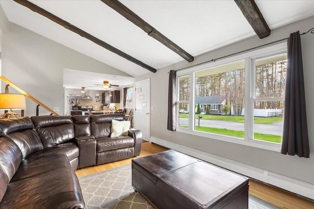 44 Vinedale Rd, Brockton, MA 02301