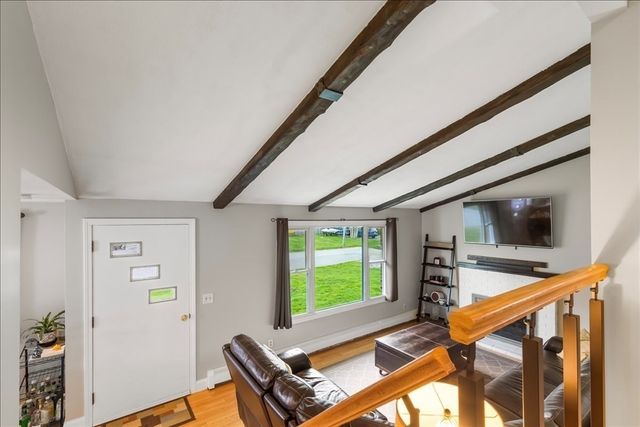 44 Vinedale Rd, Brockton, MA 02301