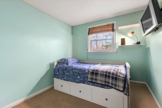 44 Vinedale Rd, Brockton, MA 02301