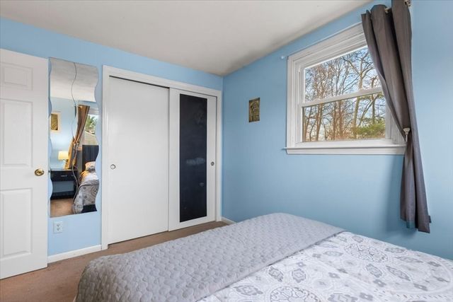 44 Vinedale Rd, Brockton, MA 02301