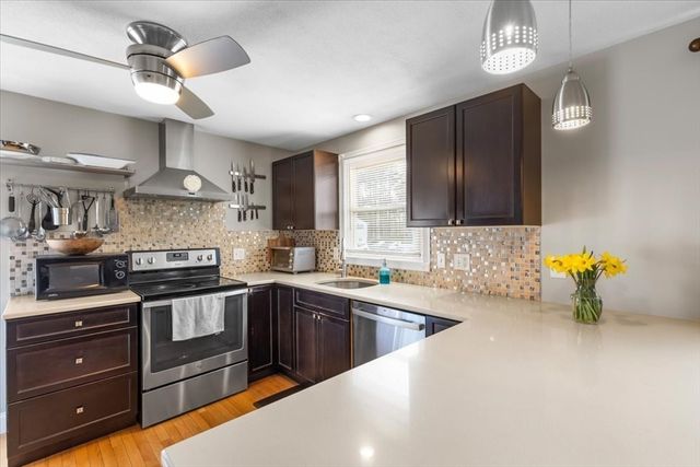 44 Vinedale Rd, Brockton, MA 02301