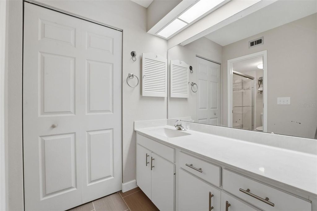 Image 18 of property listing at 304 108TH STREET W 110, Bradenton, FL 34209