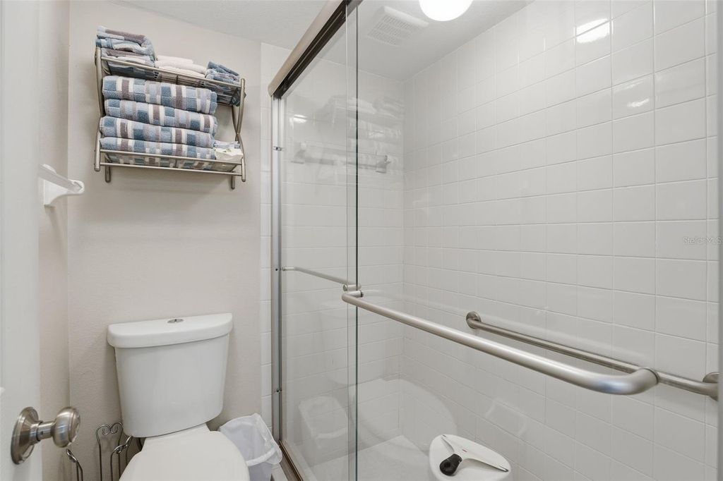 Image 19 of property listing at 304 108TH STREET W 110, Bradenton, FL 34209