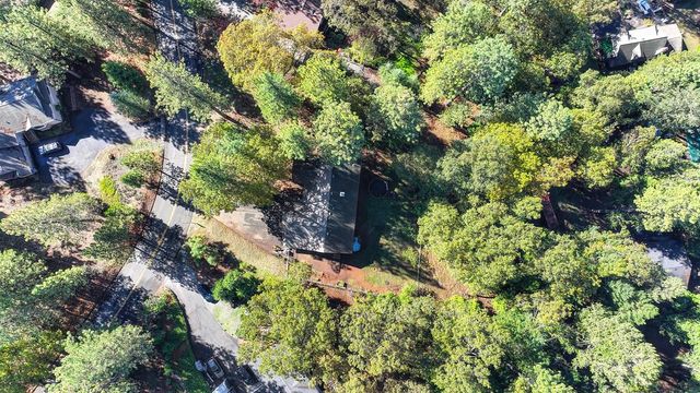6584 Green Leaf Ln, Foresthill, CA 95631
