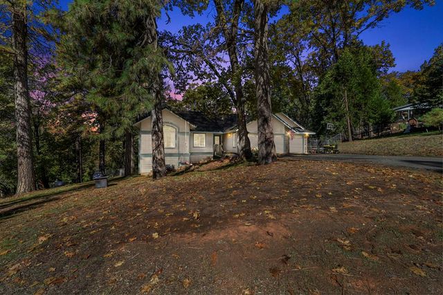 6584 Green Leaf Ln, Foresthill, CA 95631