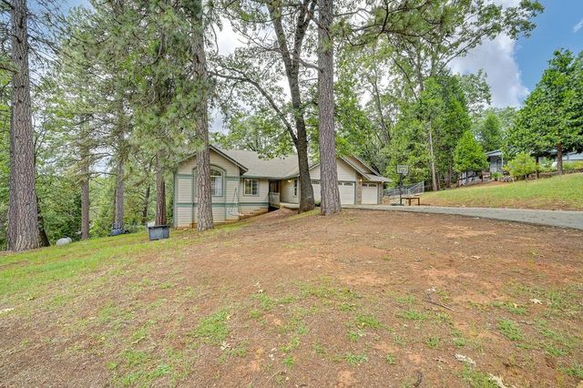 6584 Green Leaf Ln, Foresthill, CA 95631