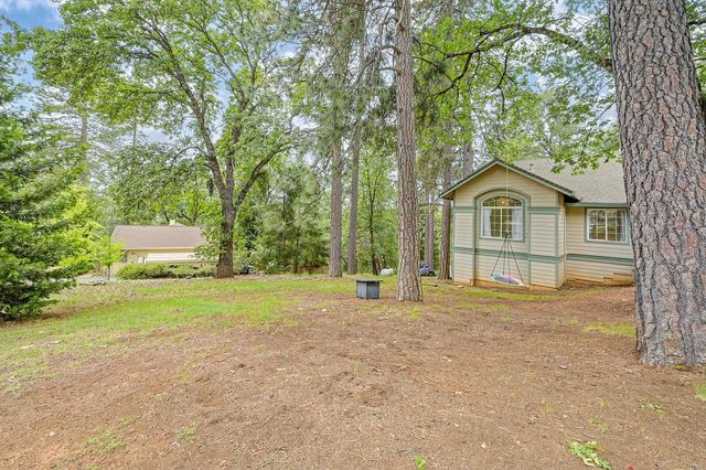 6584 Green Leaf Ln, Foresthill, CA 95631