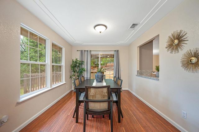 6584 Green Leaf Ln, Foresthill, CA 95631