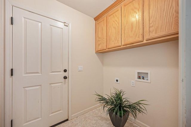 6584 Green Leaf Ln, Foresthill, CA 95631