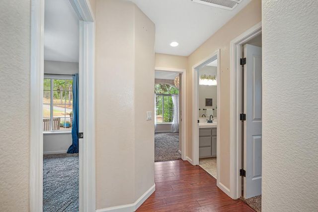 6584 Green Leaf Ln, Foresthill, CA 95631