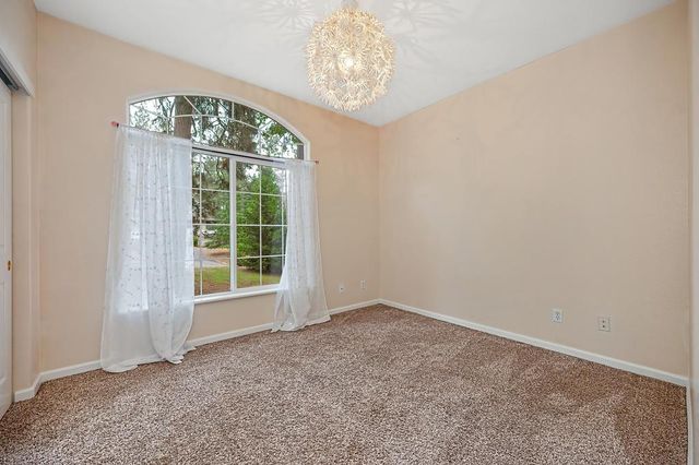 6584 Green Leaf Ln, Foresthill, CA 95631