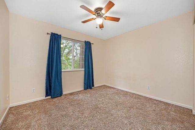6584 Green Leaf Ln, Foresthill, CA 95631