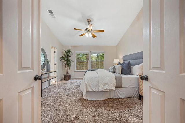 6584 Green Leaf Ln, Foresthill, CA 95631