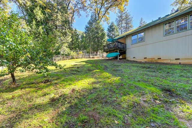 6584 Green Leaf Ln, Foresthill, CA 95631