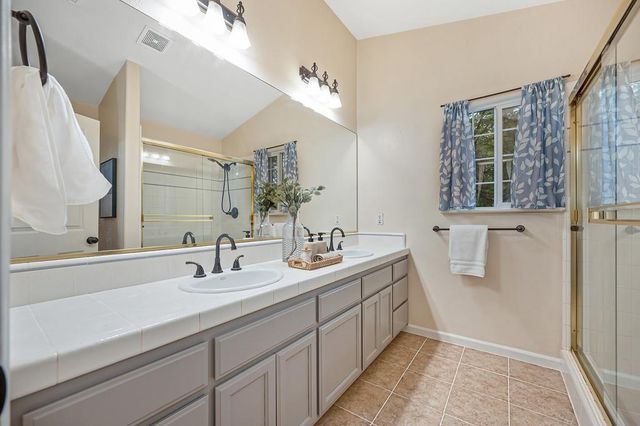 6584 Green Leaf Ln, Foresthill, CA 95631