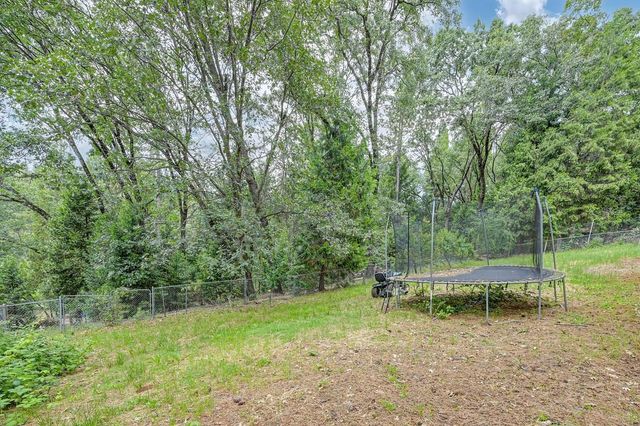 6584 Green Leaf Ln, Foresthill, CA 95631