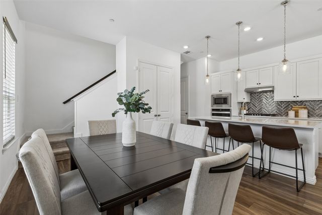 9901 Schramm Street, Irving, TX 75063