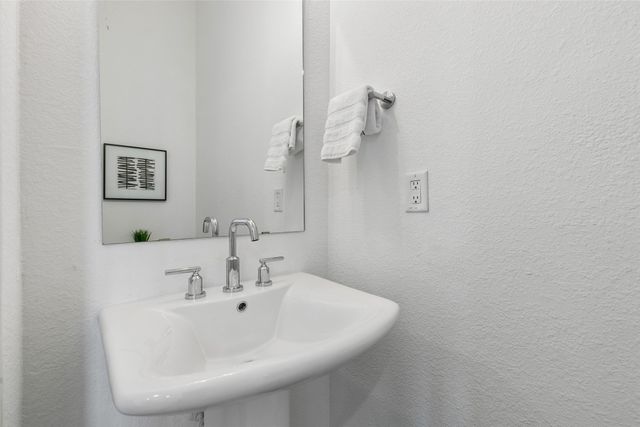 9901 Schramm Street, Irving, TX 75063