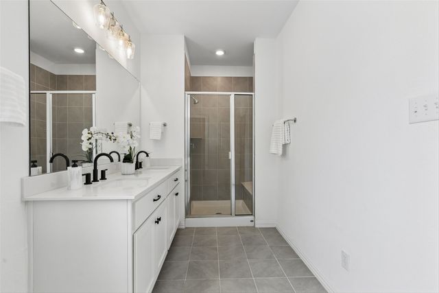 9901 Schramm Street, Irving, TX 75063