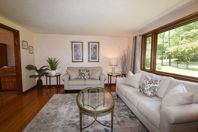 212 Spruce Way, Hanover, MA 02339
