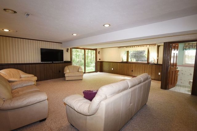 212 Spruce Way, Hanover, MA 02339