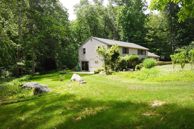 212 Spruce Way, Hanover, MA 02339