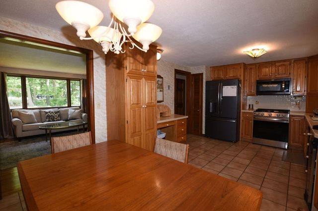 212 Spruce Way, Hanover, MA 02339