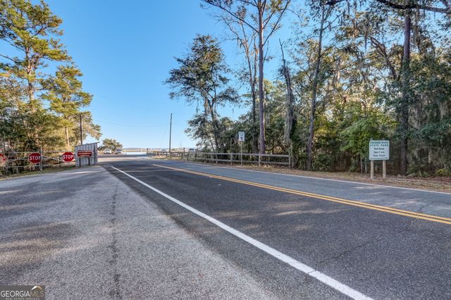 203 Foxwood Circle, St. Marys, GA 31558