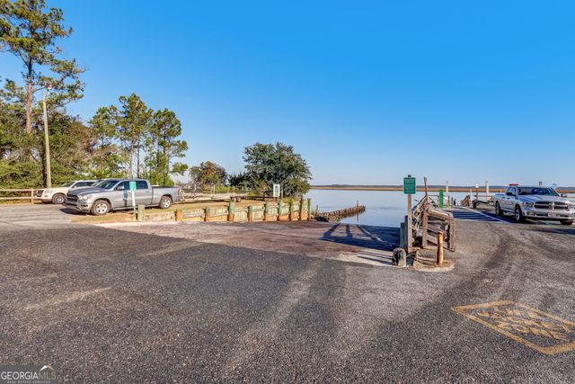 203 Foxwood Circle, St. Marys, GA 31558