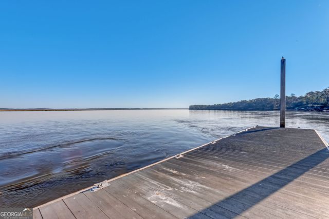 203 Foxwood Circle, St. Marys, GA 31558