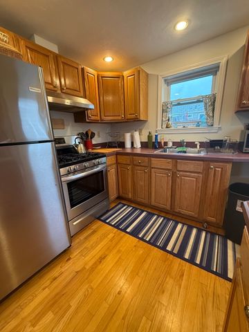 19 Old Mouth Rd, Scituate, MA 02066