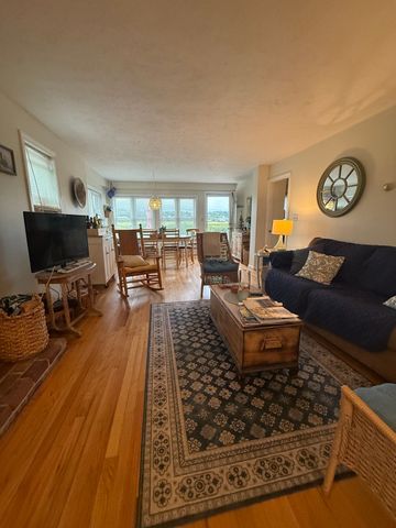 19 Old Mouth Rd, Scituate, MA 02066