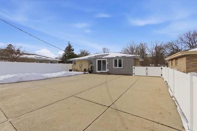 8205 W Beloit ROAD, West Allis, WI 53219