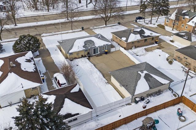 8205 W Beloit ROAD, West Allis, WI 53219