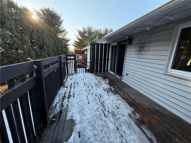 1215 Glades Drive, Altoona, WI 54720