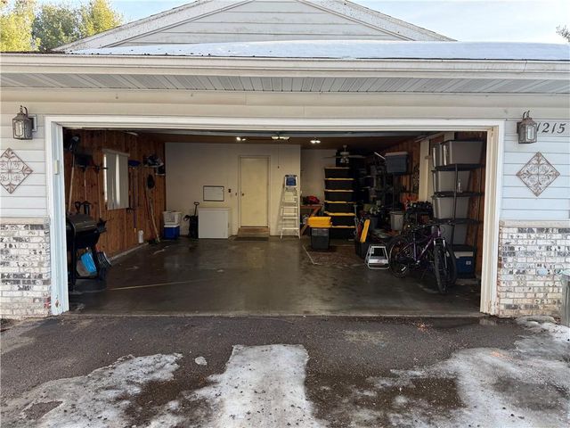 1215 Glades Drive, Altoona, WI 54720