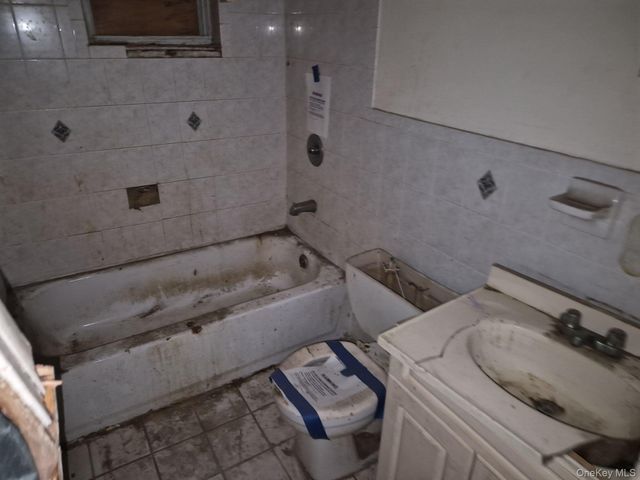 1326 College Avenue, Bronx, NY 10456