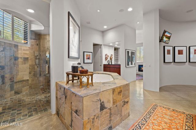 10040 E HAPPY VALLEY Road 625, Scottsdale, AZ 85255