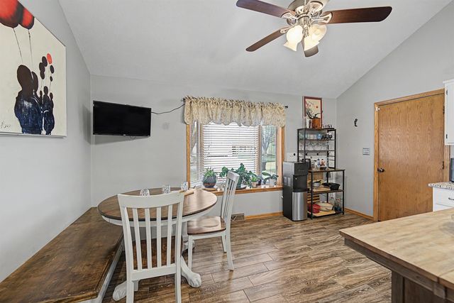 1220 Fredrich Dr., Salina, KS 67401