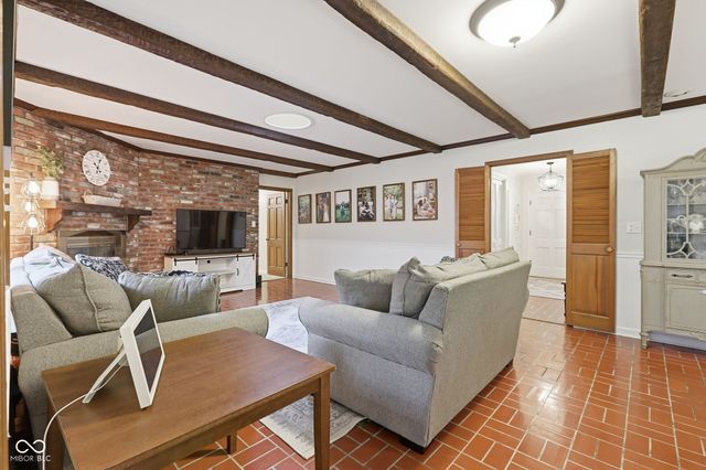 5 Windridge, Anderson, IN 46011