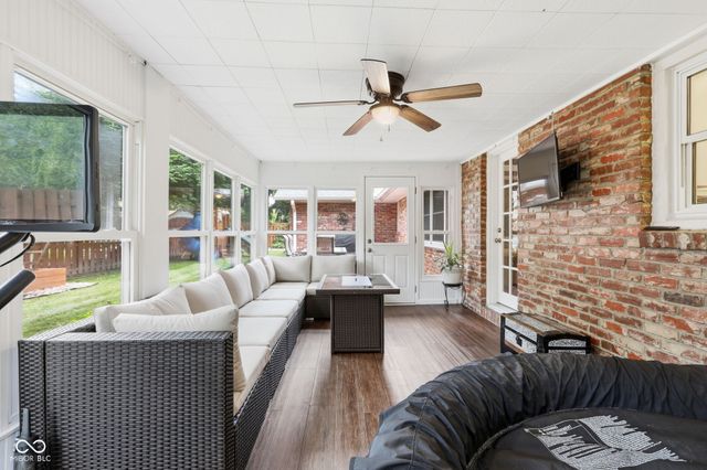 5 Windridge, Anderson, IN 46011
