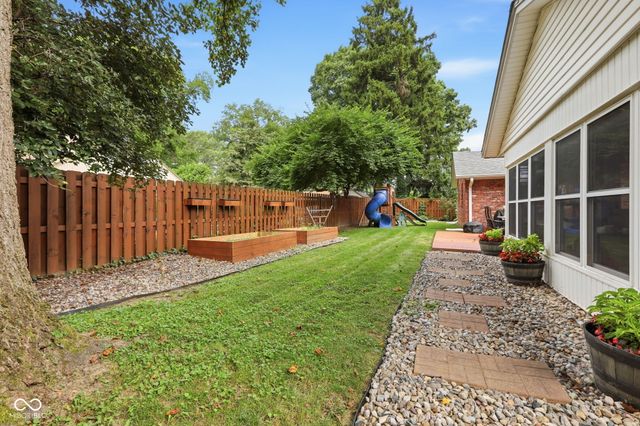 5 Windridge, Anderson, IN 46011
