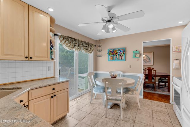 17 Devon Drive, Manalapan, NJ 07726