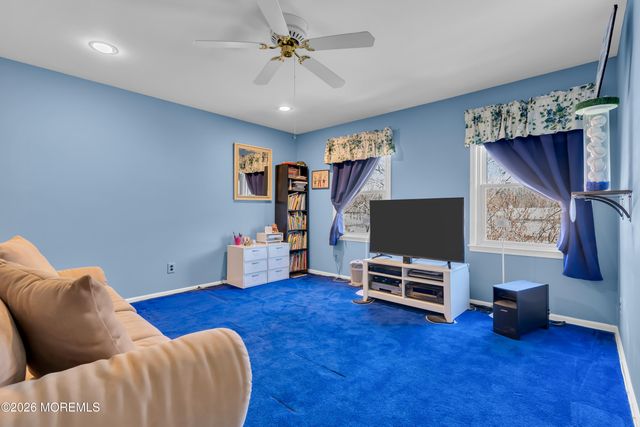 17 Devon Drive, Manalapan, NJ 07726