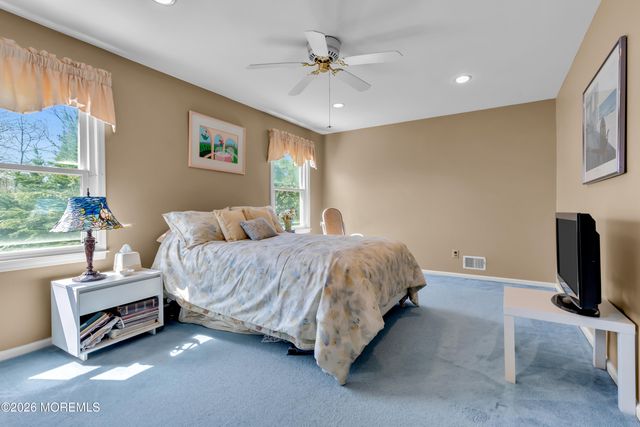 17 Devon Drive, Manalapan, NJ 07726