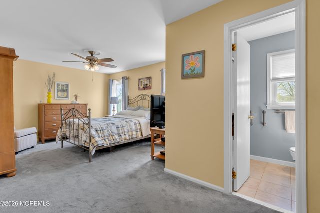 17 Devon Drive, Manalapan, NJ 07726