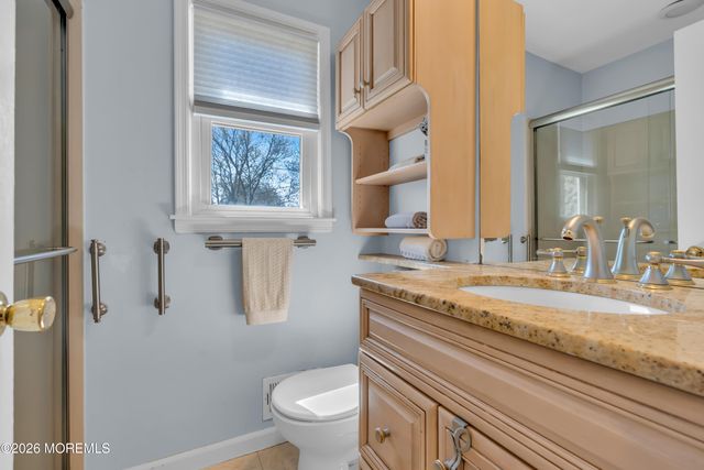 17 Devon Drive, Manalapan, NJ 07726